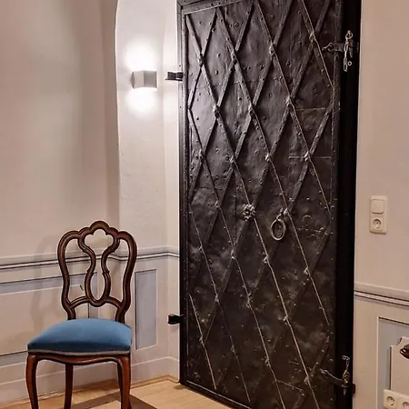 Apartment Stadtpalais Koenigssuite Maximal 2 Personen Und 1 Kleinkind