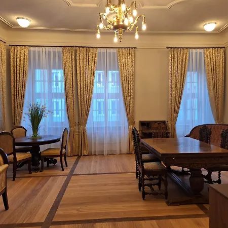 Appartamento Stadtpalais Koenigssuite Maximal 2 Personen Und 1 Kleinkind *