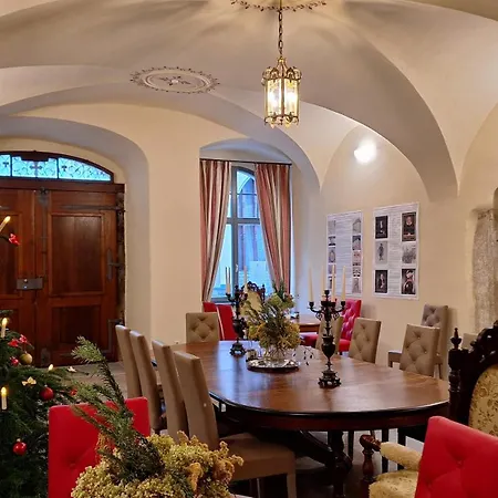 Stadtpalais Koenigssuite Maximal 2 Personen Und 1 Kleinkind Apartment *