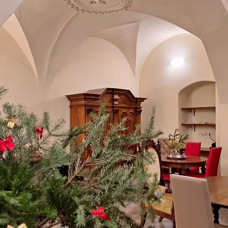 Apartment Stadtpalais Koenigssuite Maximal 2 Personen Und 1 Kleinkind Bautzen