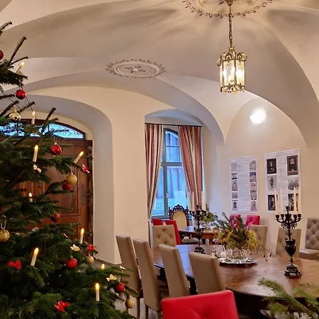 Stadtpalais Koenigssuite Maximal 2 Personen Und 1 Kleinkind Apartment Bautzen