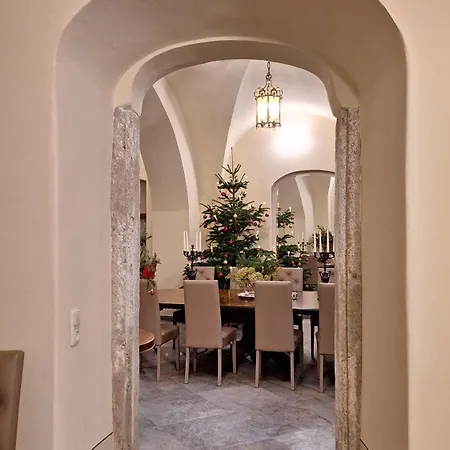 Stadtpalais Koenigssuite Maximal 2 Personen Und 1 Kleinkind Apartment Bautzen