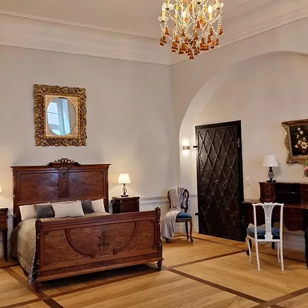 Stadtpalais Koenigssuite Maximal 2 Personen Und 1 Kleinkind