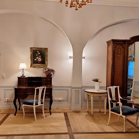 Appartamento Stadtpalais Koenigssuite Maximal 2 Personen Und 1 Kleinkind