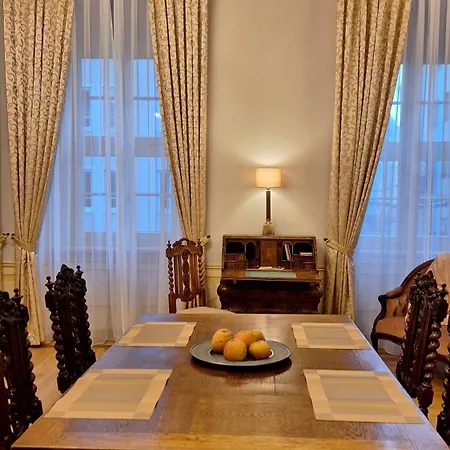Stadtpalais Koenigssuite Maximal 2 Personen Und 1 Kleinkind 바우트젠