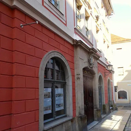 Stadtpalais Koenigssuite Maximal 2 Personen Und 1 Kleinkind Appartement