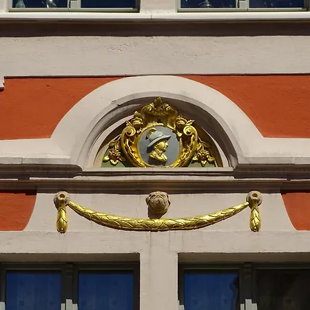 Stadtpalais Koenigssuite Maximal 2 Personen Und 1 Kleinkind Bautzen