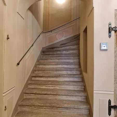 Stadtpalais Koenigssuite Maximal 2 Personen Und 1 Kleinkind