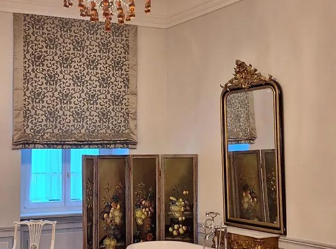 Apartment Stadtpalais Koenigssuite Maximal 2 Personen Und 1 Kleinkind Bautzen