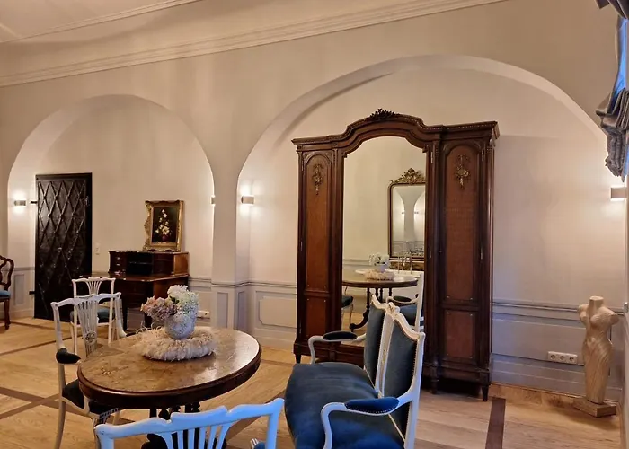 Apartment Stadtpalais Koenigssuite Maximal 2 Personen Und 1 Kleinkind *