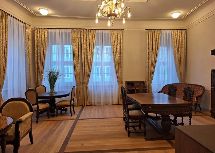 Apartment Stadtpalais Koenigssuite Maximal 2 Personen Und 1 Kleinkind *