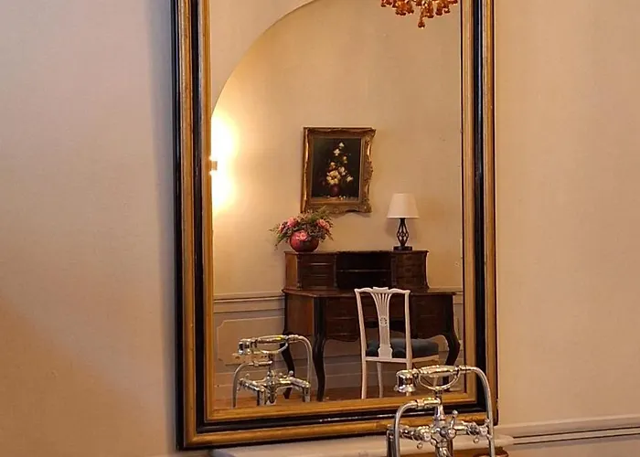 Stadtpalais Koenigssuite Maximal 2 Personen Und 1 Kleinkind *