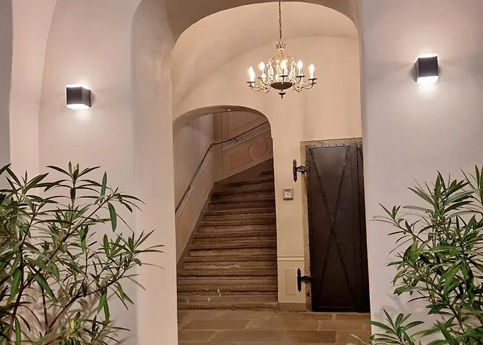 Apartment Stadtpalais Koenigssuite Maximal 2 Personen Und 1 Kleinkind *