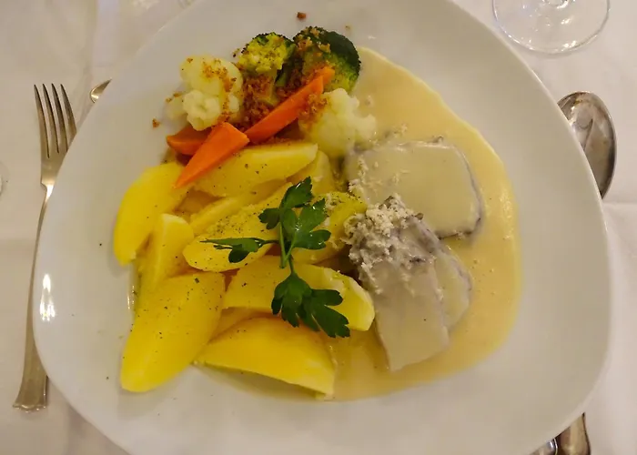 Stadtpalais Koenigssuite Maximal 2 Personen Und 1 Kleinkind *